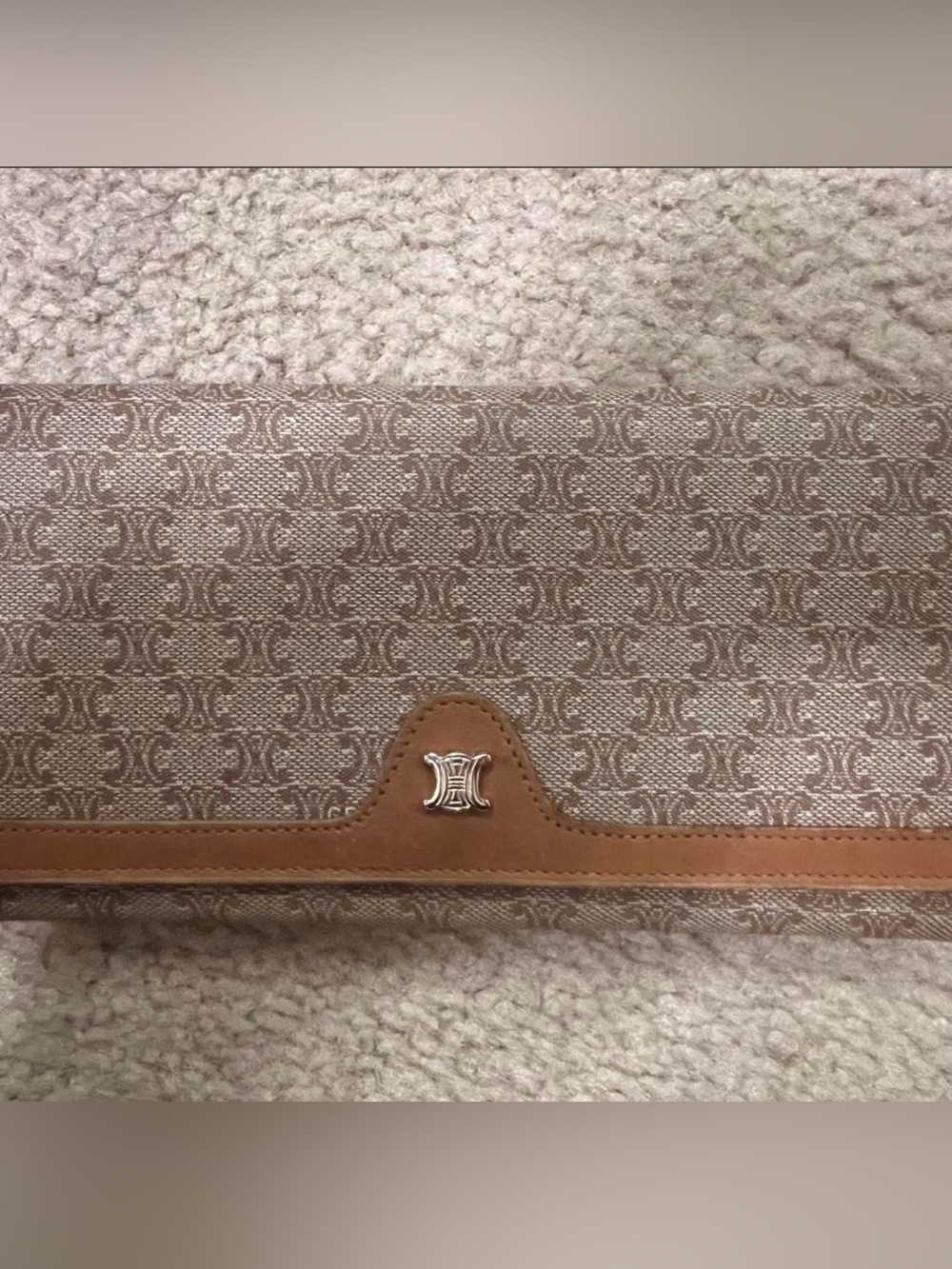 Celine✨🤎💛 Brown Leather Wallet with Silver Logo Buttons